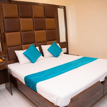 Saigal Guest House Mumbai Bagian luar foto